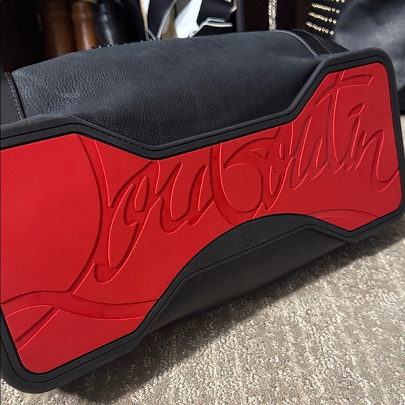 Christian Louboutin Black Leather Tote Red Interior Beaded Crest - Picture 5 of 15